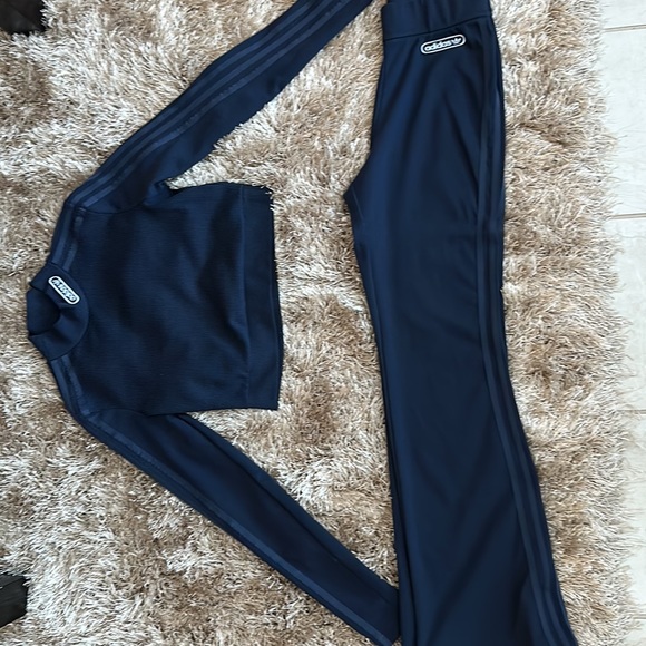 Adidas 2pc navy knit jogger set - Picture 3 of 5